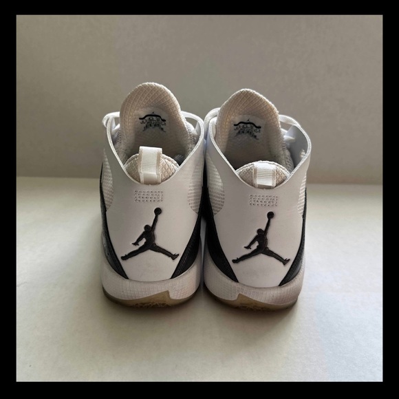 Air Jordan 2011 - White Black - Picture 4 of 7